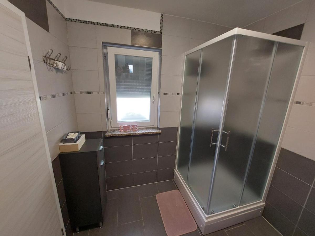Studio Apartman Marta كورينيتسا المظهر الخارجي الصورة