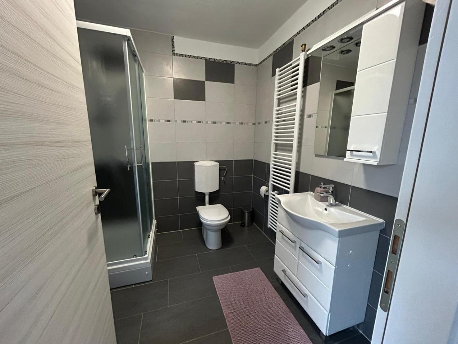 Studio Apartman Marta كورينيتسا المظهر الخارجي الصورة